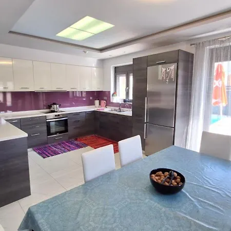 Irianna * Chersonissos